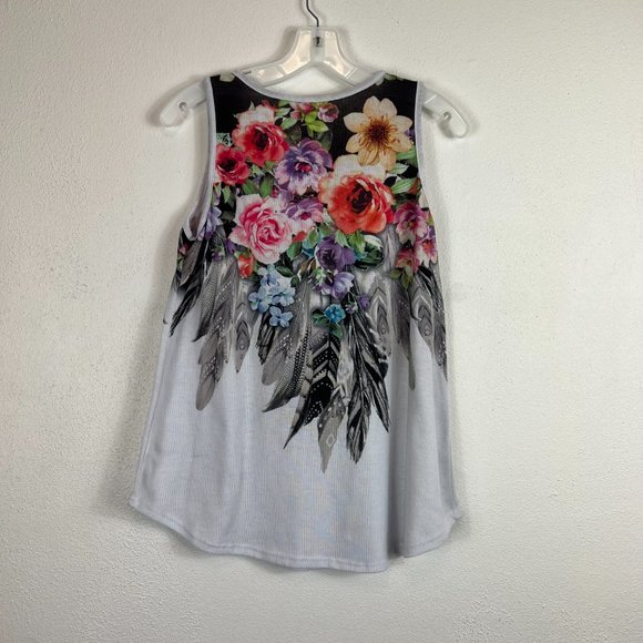ACTING PRO TANK TOP SIZE MEDIUM WHITE AND BLACK WITH FLORAL AND FEATHER DESIGN - Picture 2 of 5